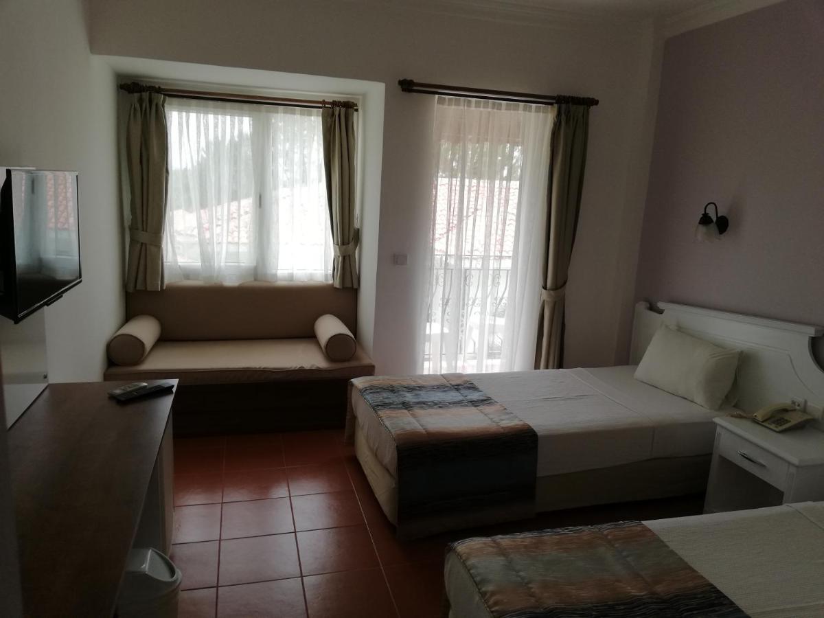 Karbel Beach Hotel - Housity