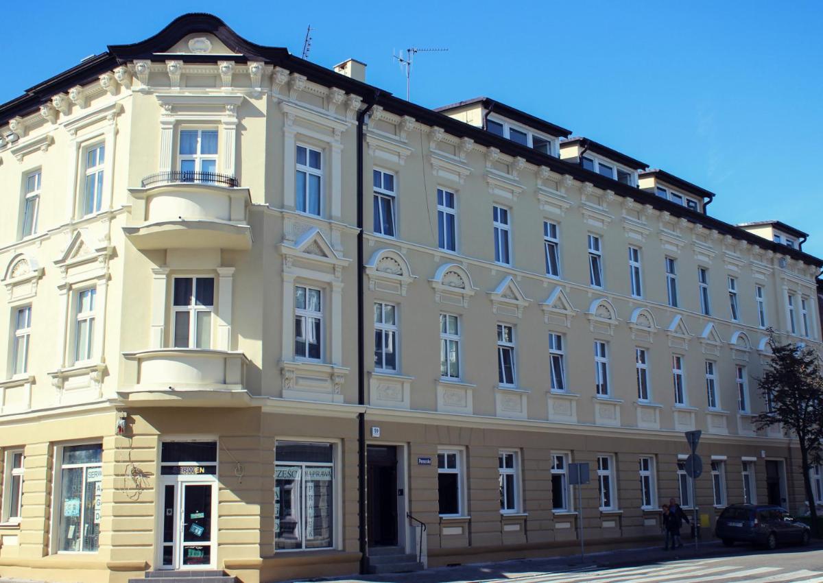 Dream Team Pomorska - Housity