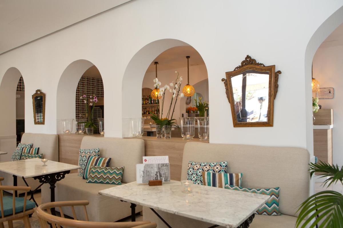 Zona de estar de Hotel Marina