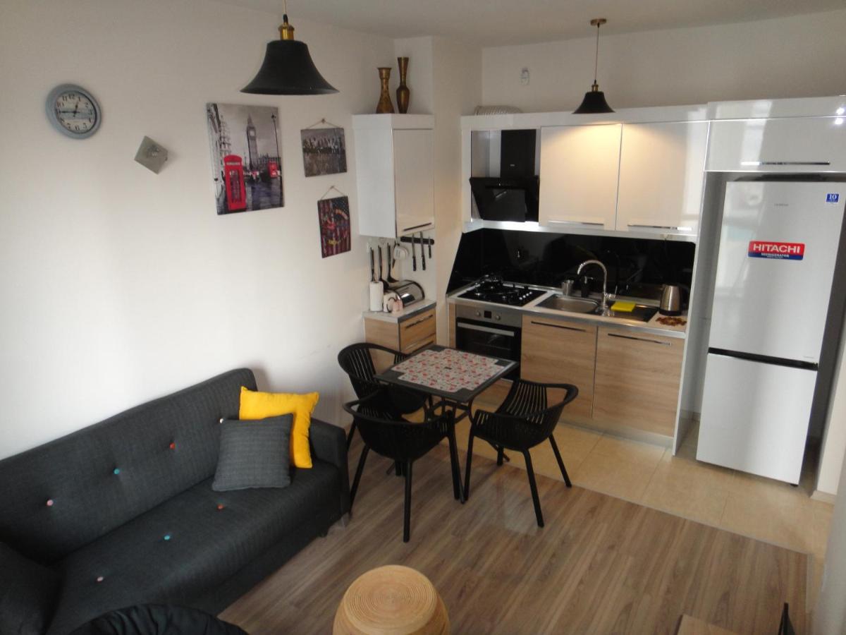 Swimming Pool Apartment Tbilisi - Housity
