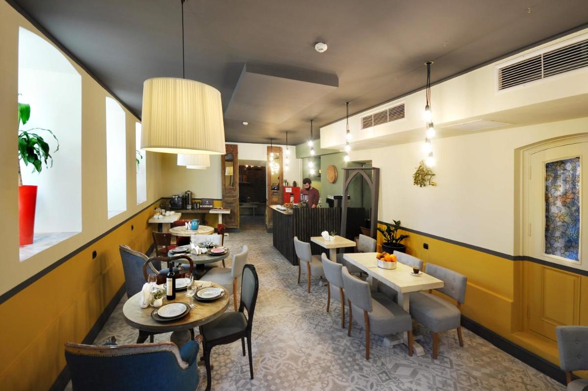 Tekla Palace By Urban Hotels - Housity