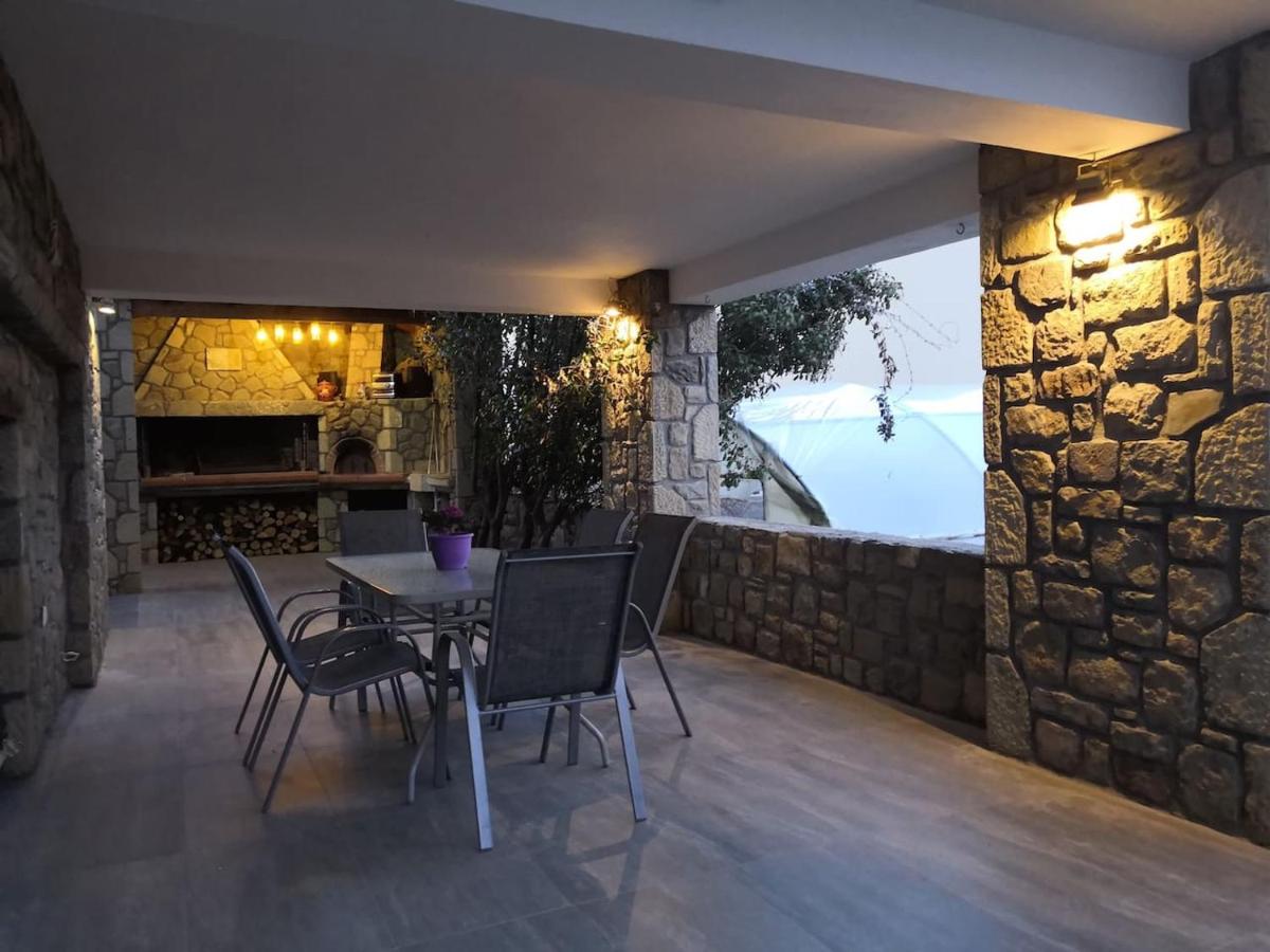 Gekas deluxe apartment - Housity