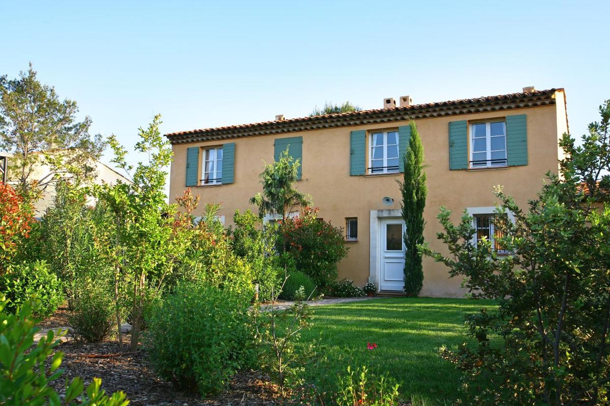 Jardin de l'établissement Les Appartements et Maisons du Domaine de Saint Endréol Golf & Spa Resort