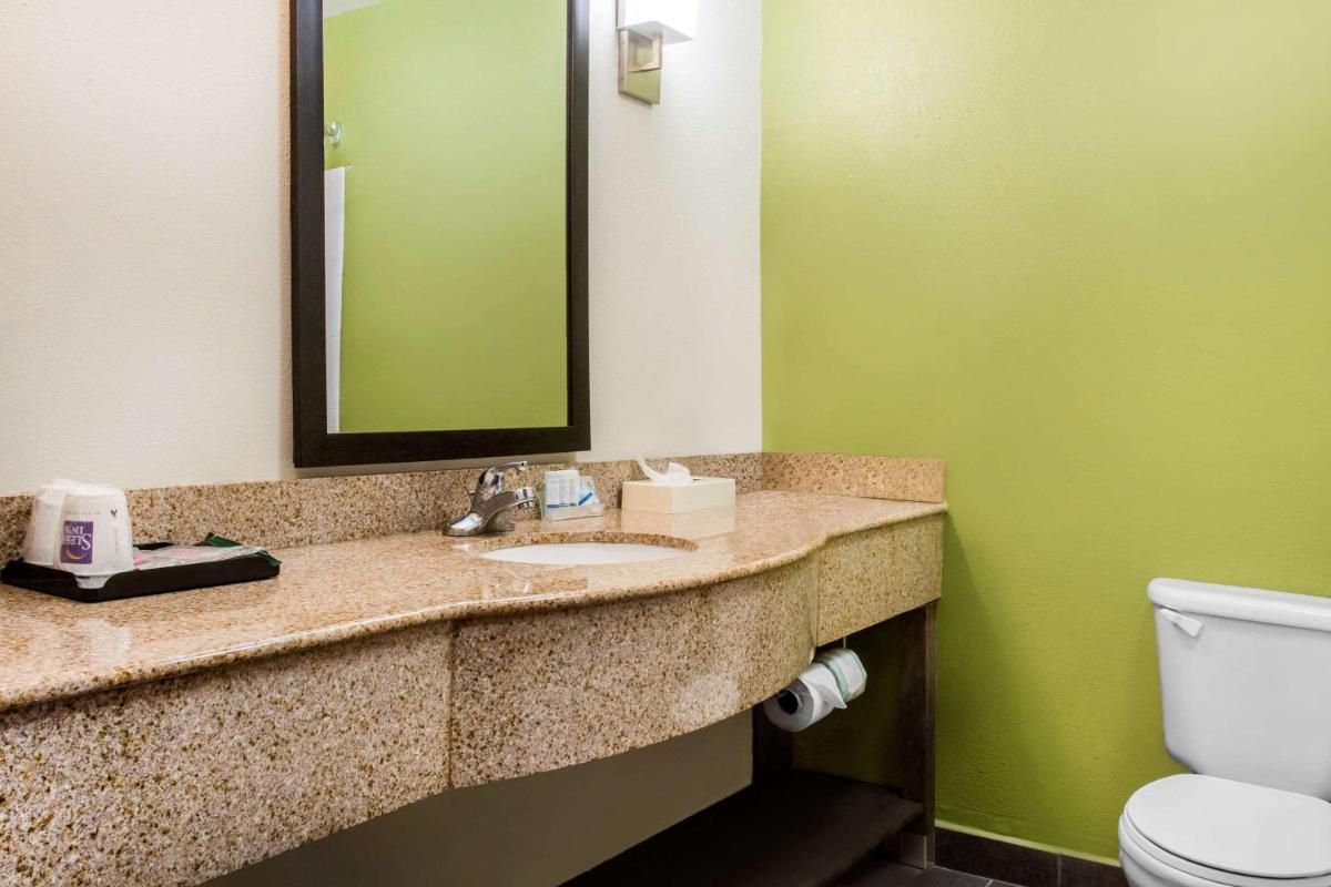 Sleep Inn & Suites Dothan North - Housity