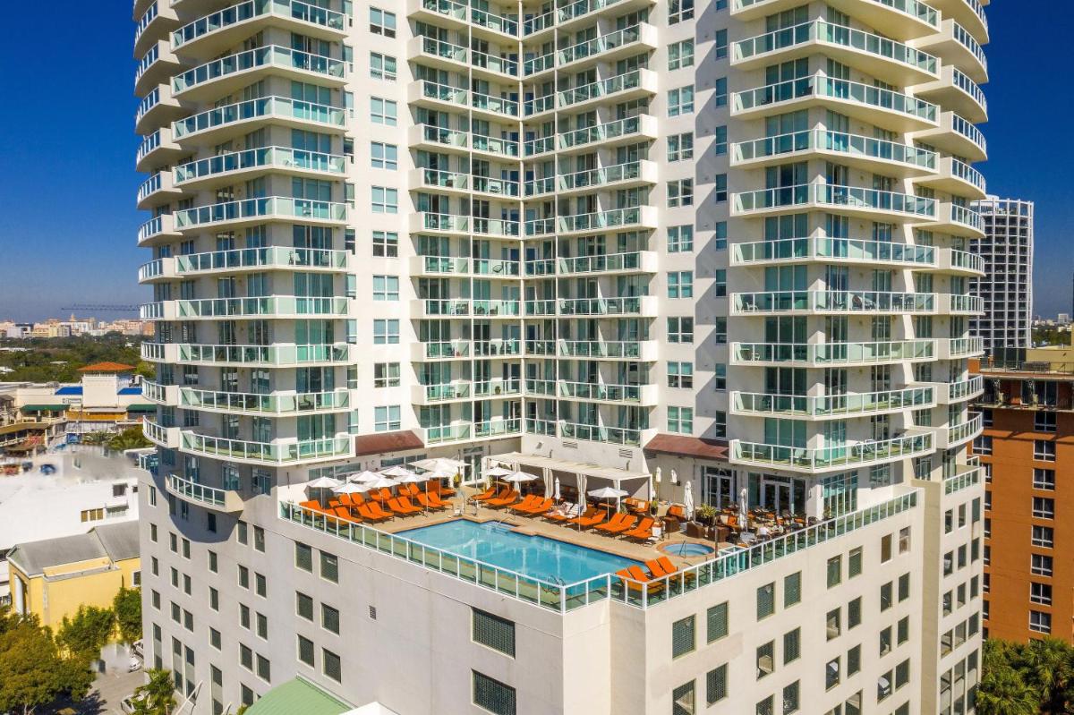 Hotel Arya BW Premier Collection - Housity