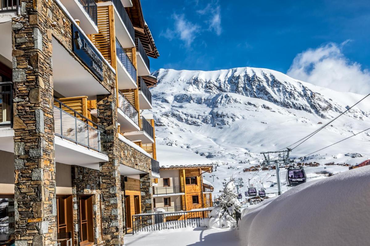 Vue générale sur la montagne ou vue sur la montagne depuis l'appart'hôtel