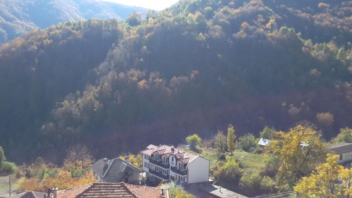 Rodopsko Katche - Housity