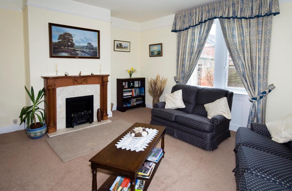 Newcourt Barton - Housity