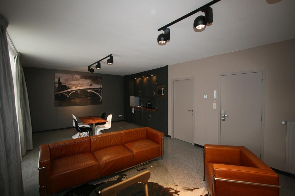 Amosa Liège City Centre Apart Regence 17 - Housity
