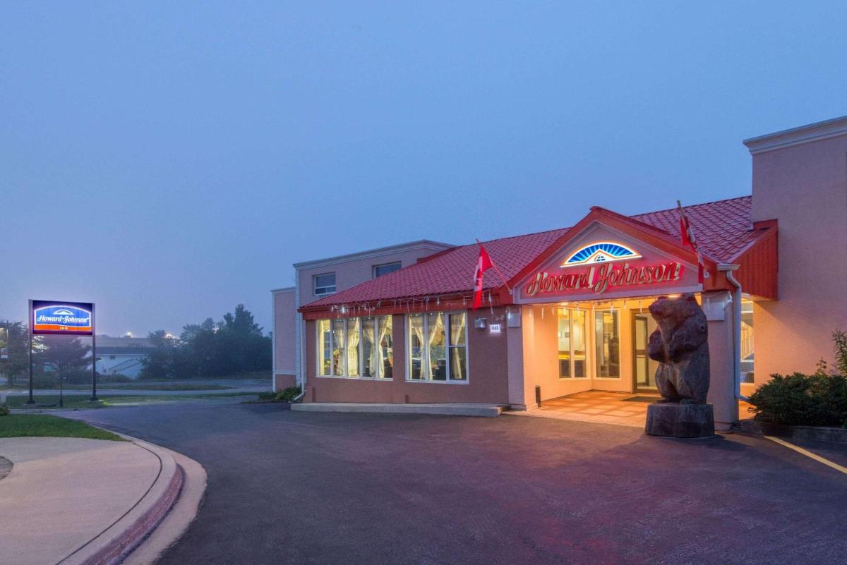 Howard Johnson by Wyndham Gravenhurst - Housity