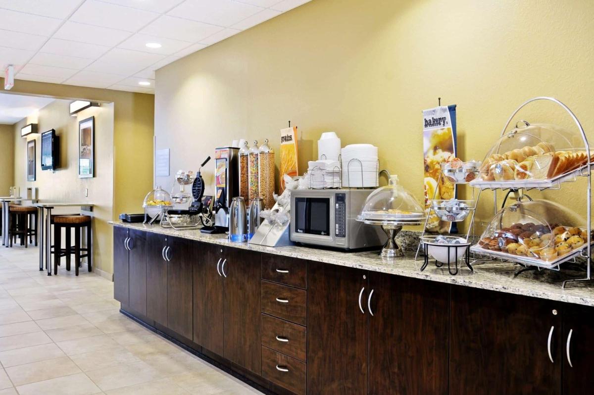 Microtel Inn & Suites by Wyndham Marietta - Housity