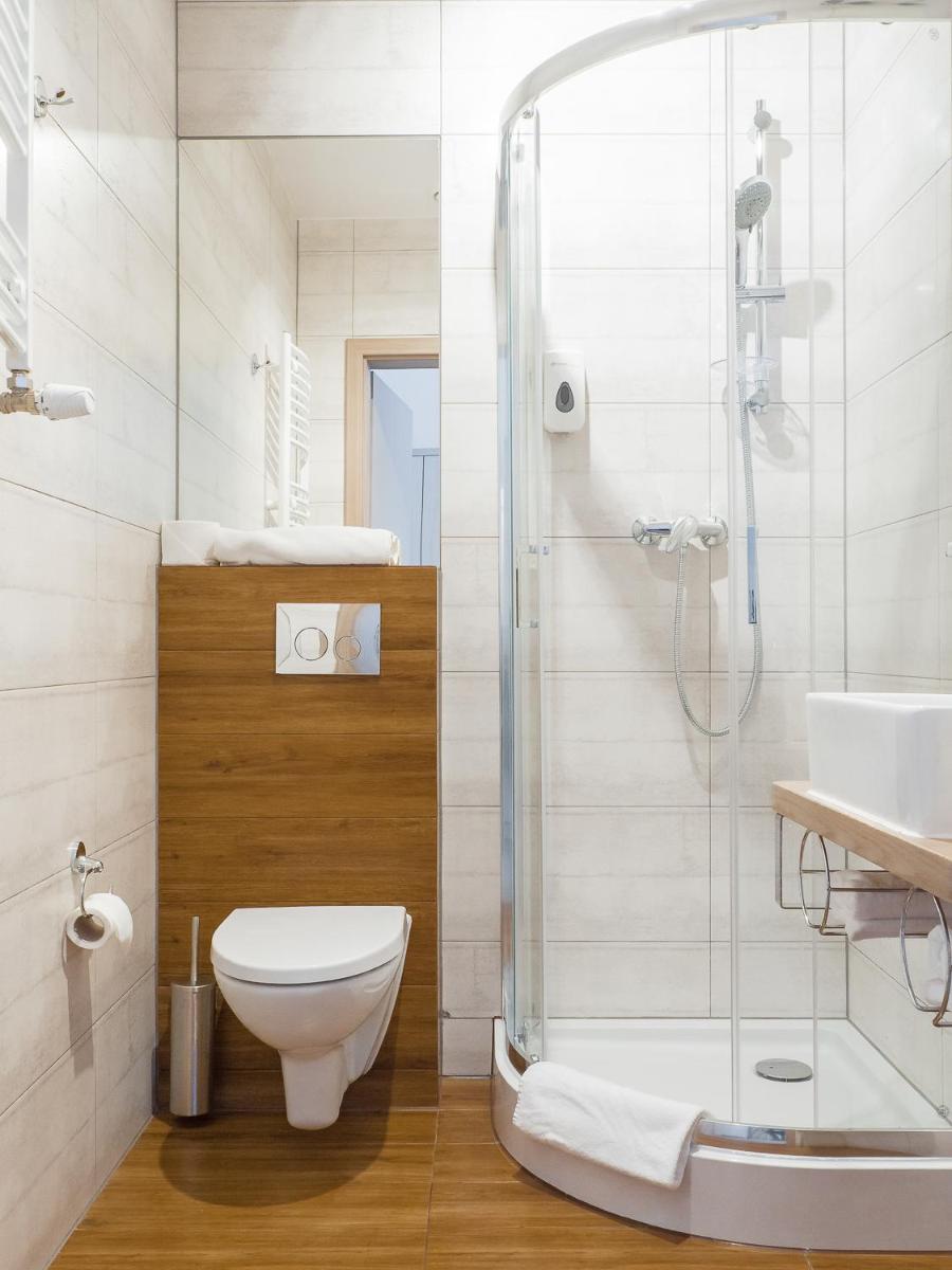 Hotel Chrobrego9 - Hizvo