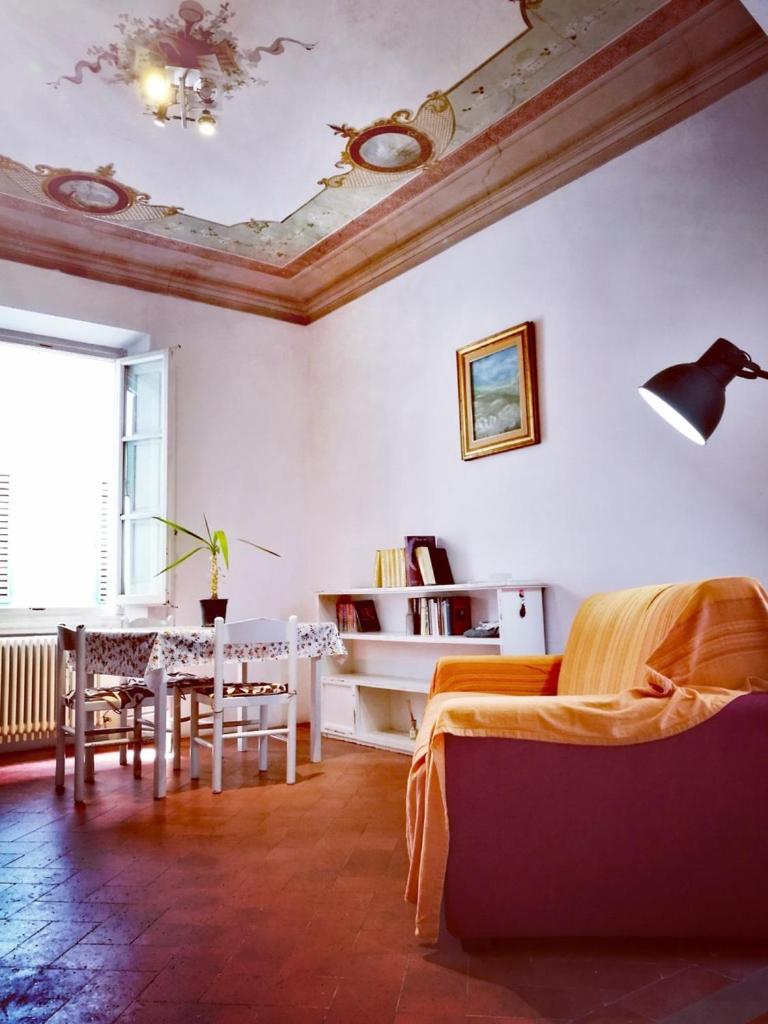 Suitetrails - terrace apartment in santo spirito district