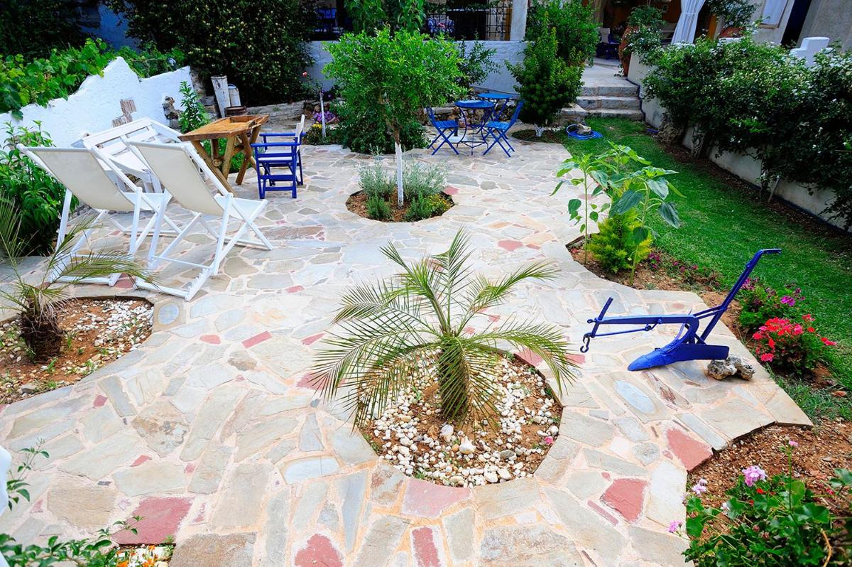 Cozy Apartment in Panormo - Housity
