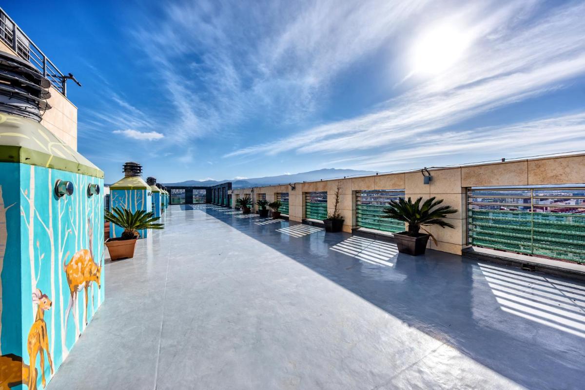 Ramada by Wyndham Jeju City Hall - Housity