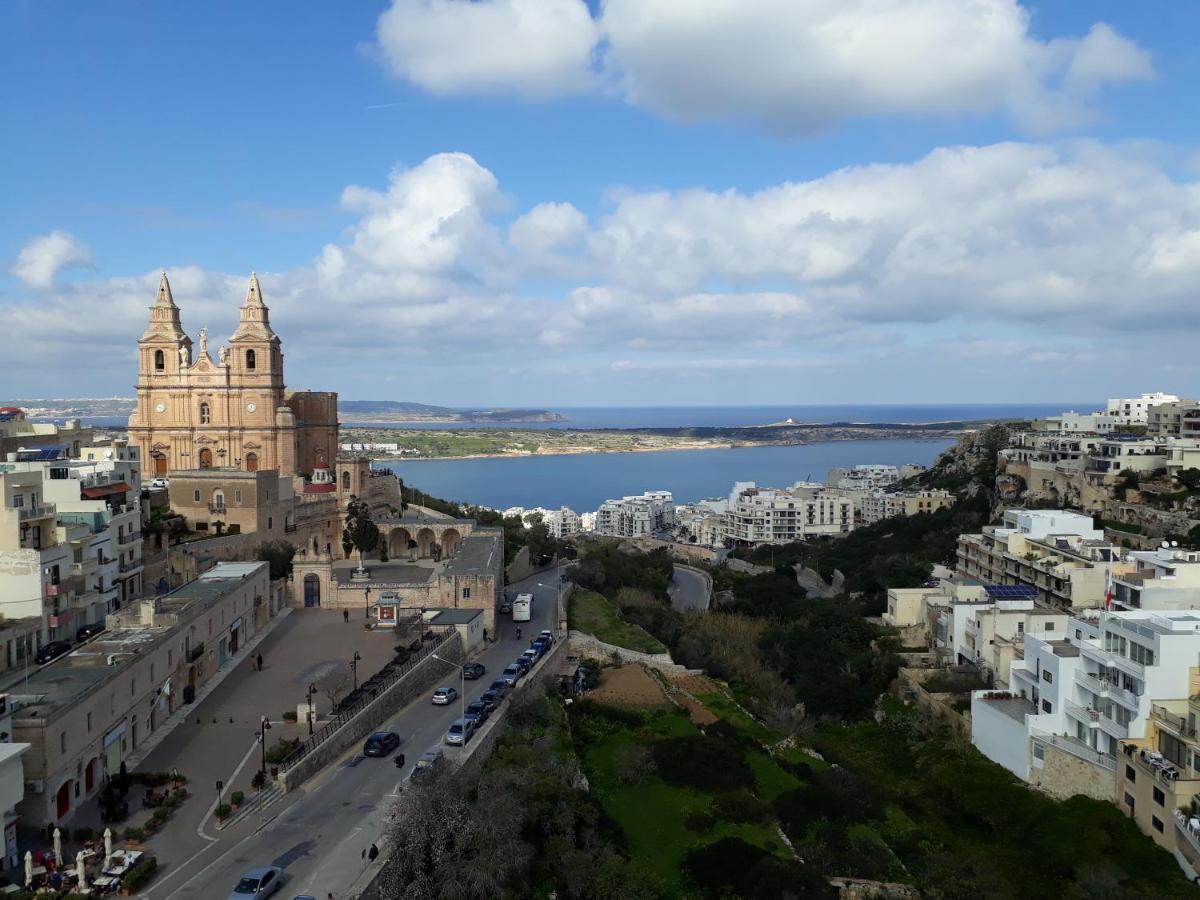 Mellieha Town Centre Bright & Spacious 3 Bedroom Apartment - Housity