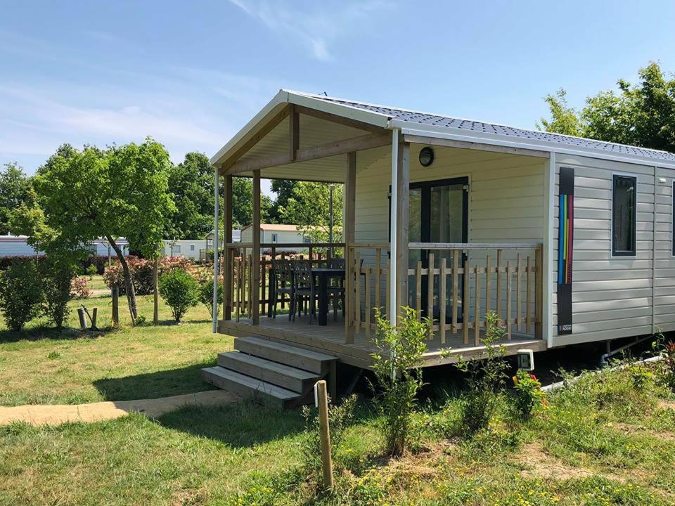 Camping Au Pré de l'Étang - Housity