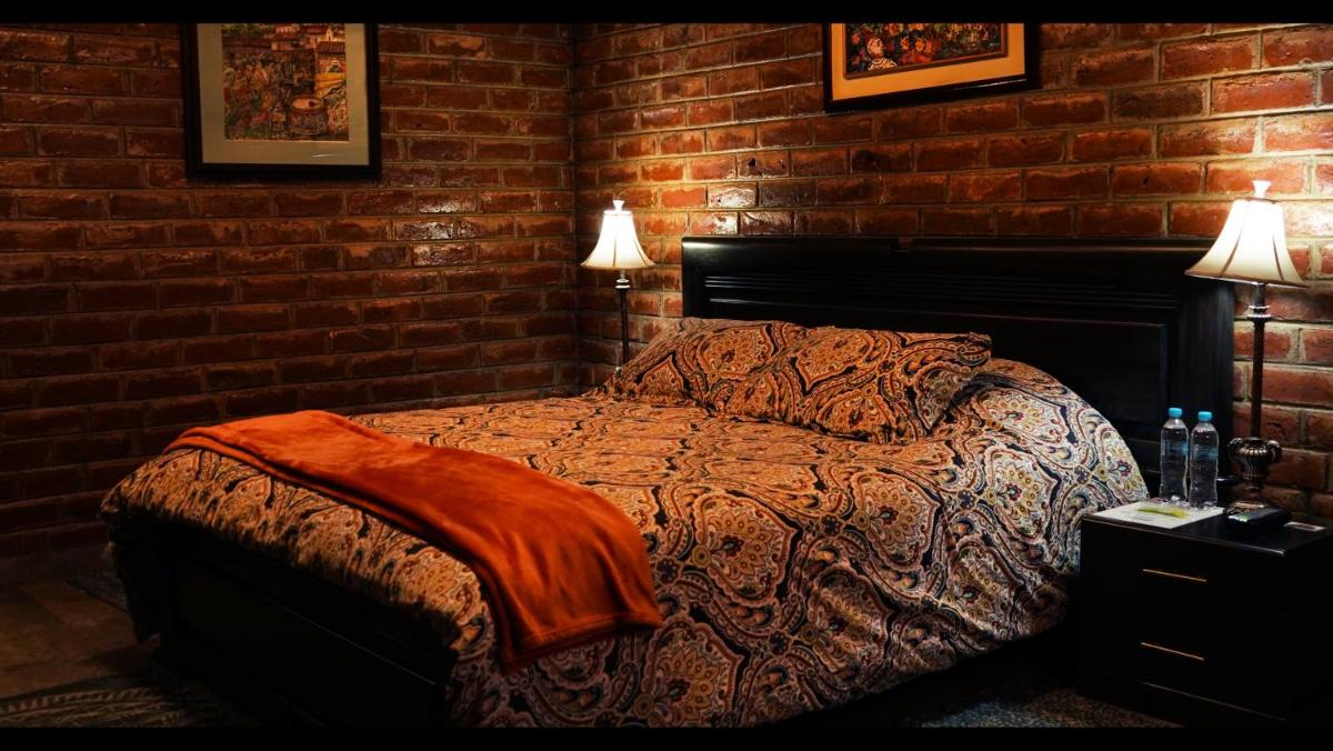 Suitetrails - La Rustica Hotel