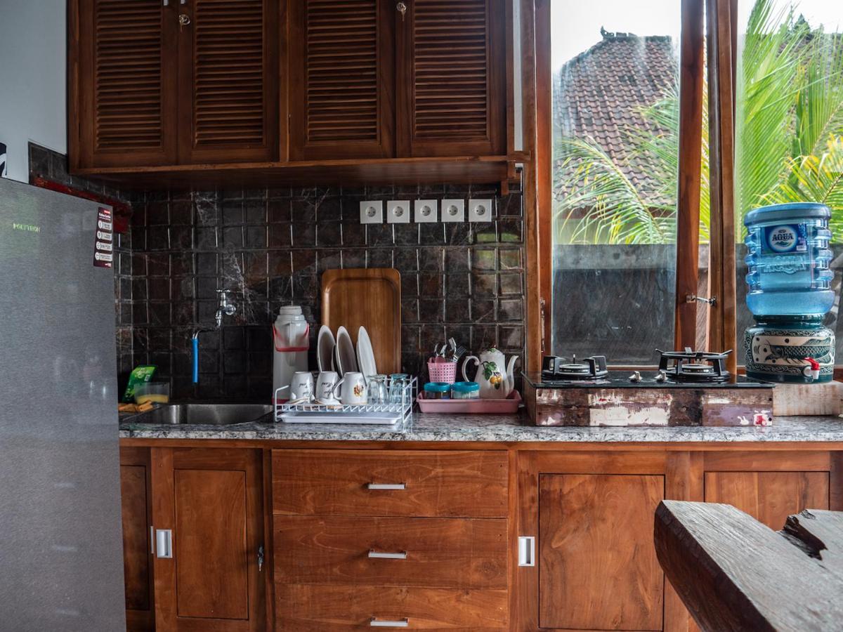 Fins Villa Medewi - Housity