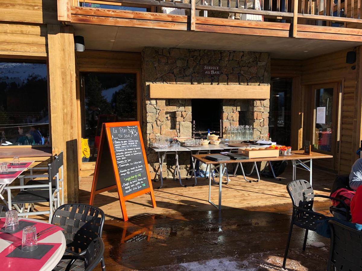 Restaurant ou autre lieu de restauration dans l'établissement Hôtel LAPIAZ & Spa - FLAINE