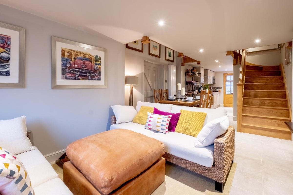 Church Farm Lodge - Housity