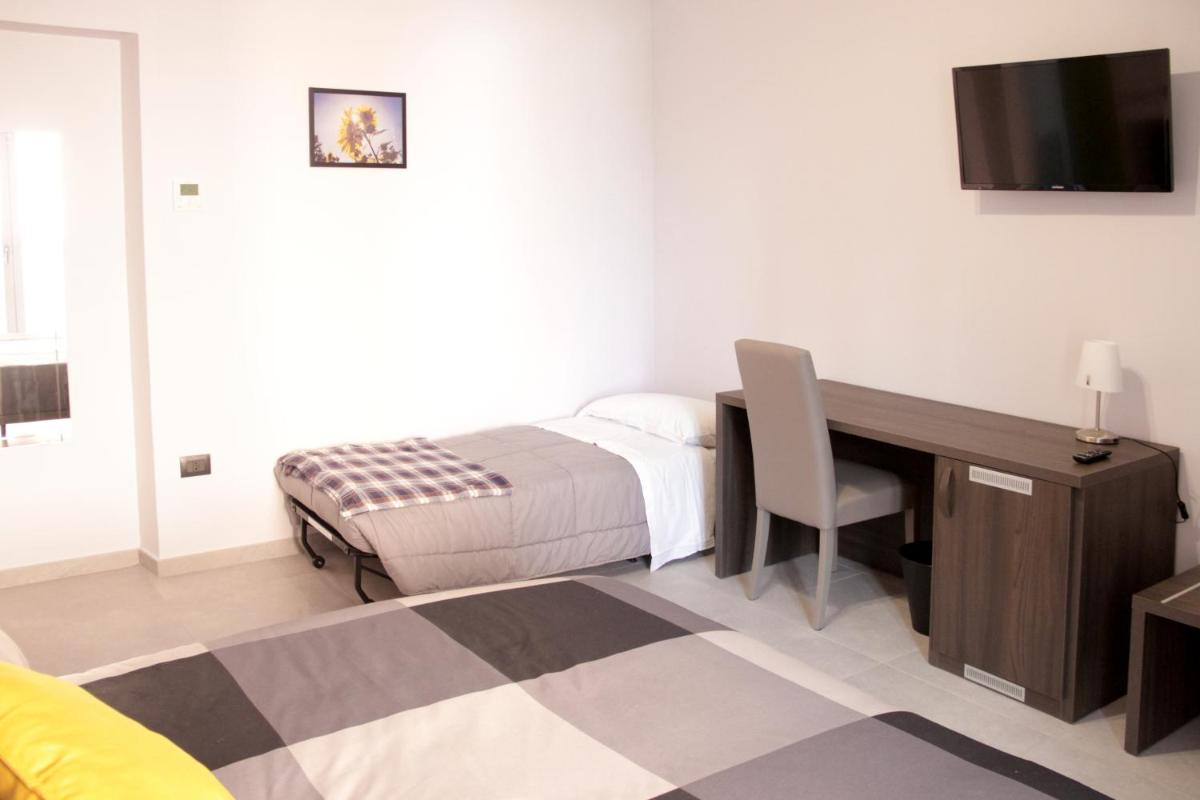 EasyRoom Frosinone - Casello Autostradale - Housity