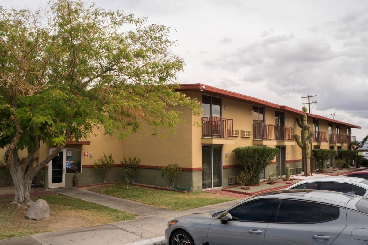 California Inn Barstow - Housity