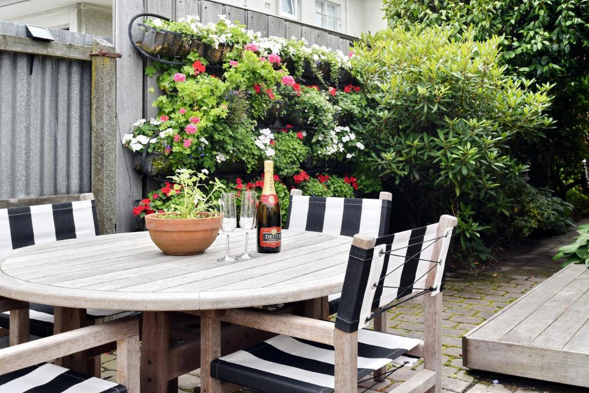 Salisbury Apartment - Christchurch Holiday Homes - Housity