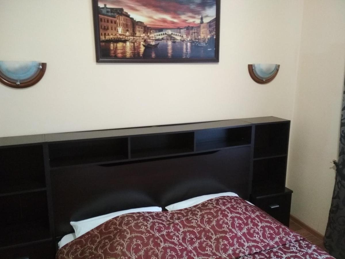 Gostinitsa Uyut - Housity