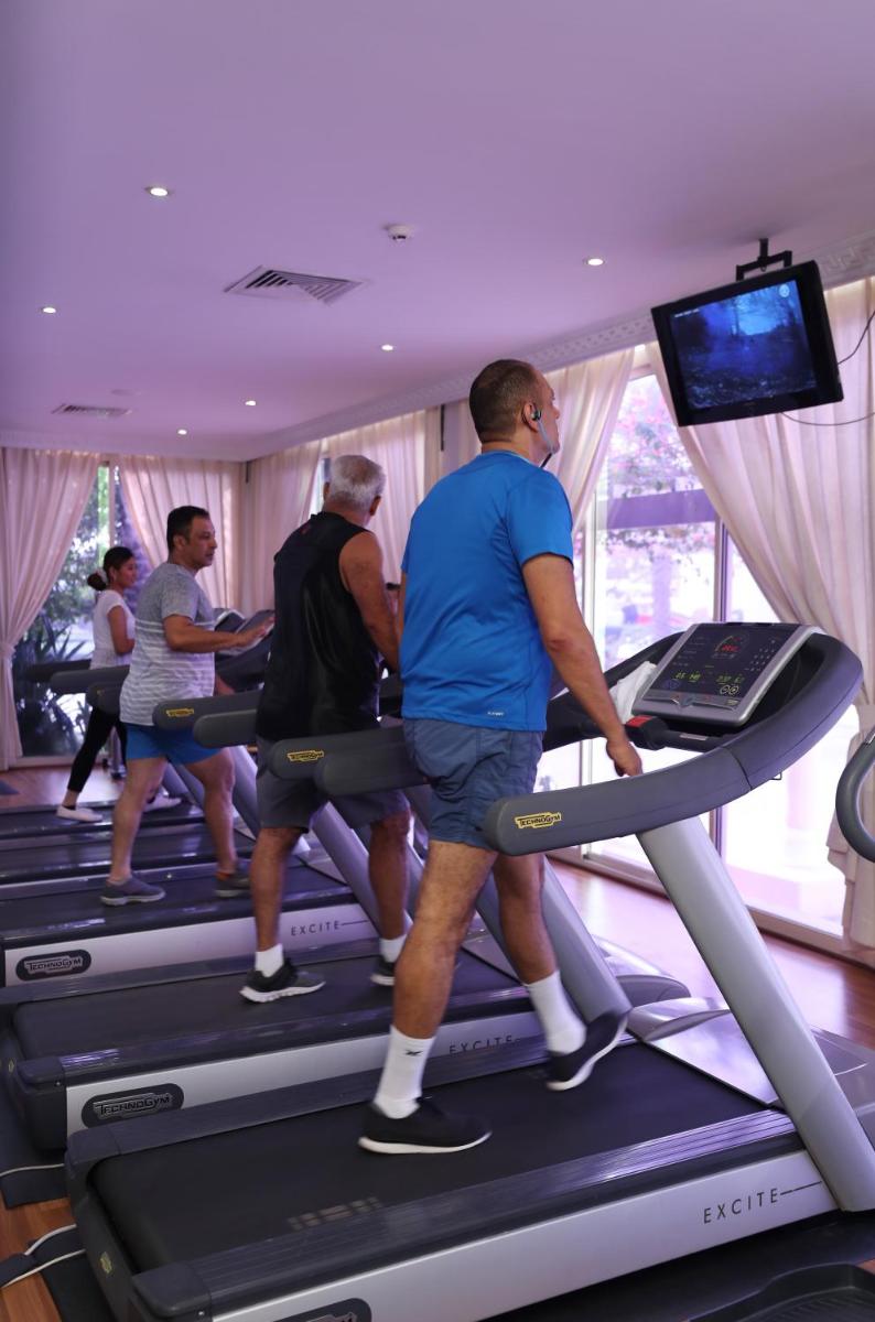AlBander Hotel & Resort - Housity