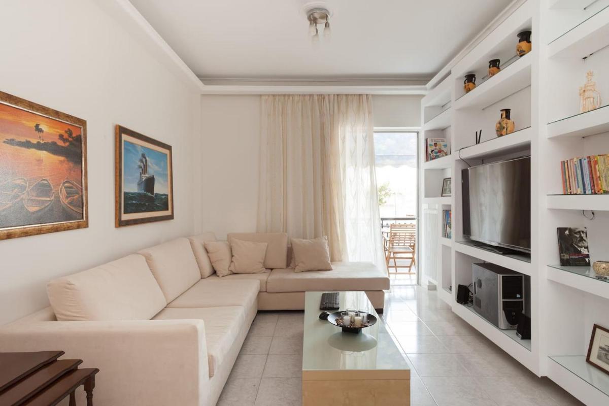 Elegant Athenian Apartment - Hizvo