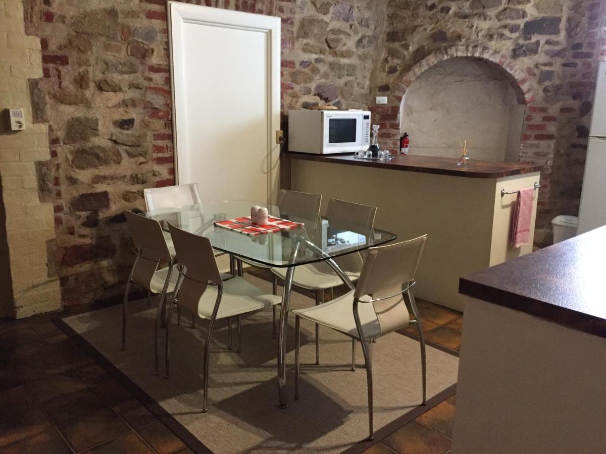 Granmas Cottage - Housity