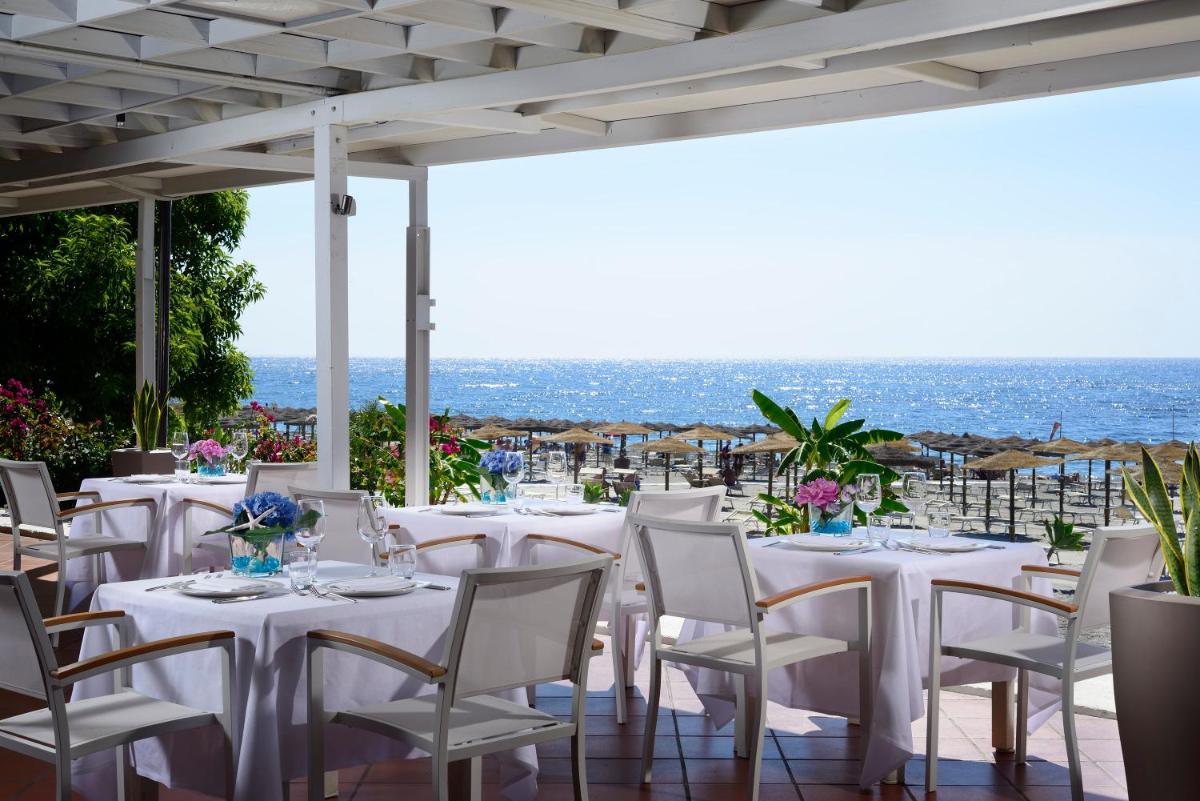 UNAHOTELS Naxos Beach Sicilia - Housity