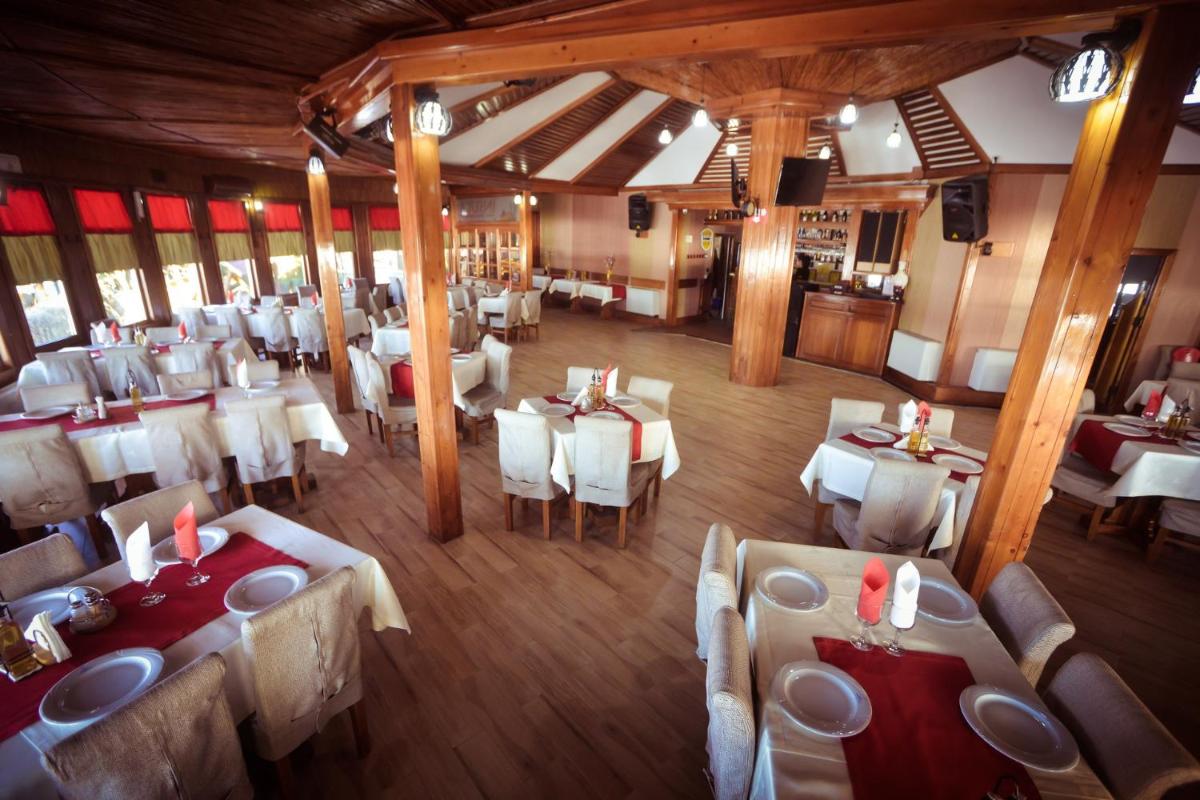 Hotel Insula - Housity