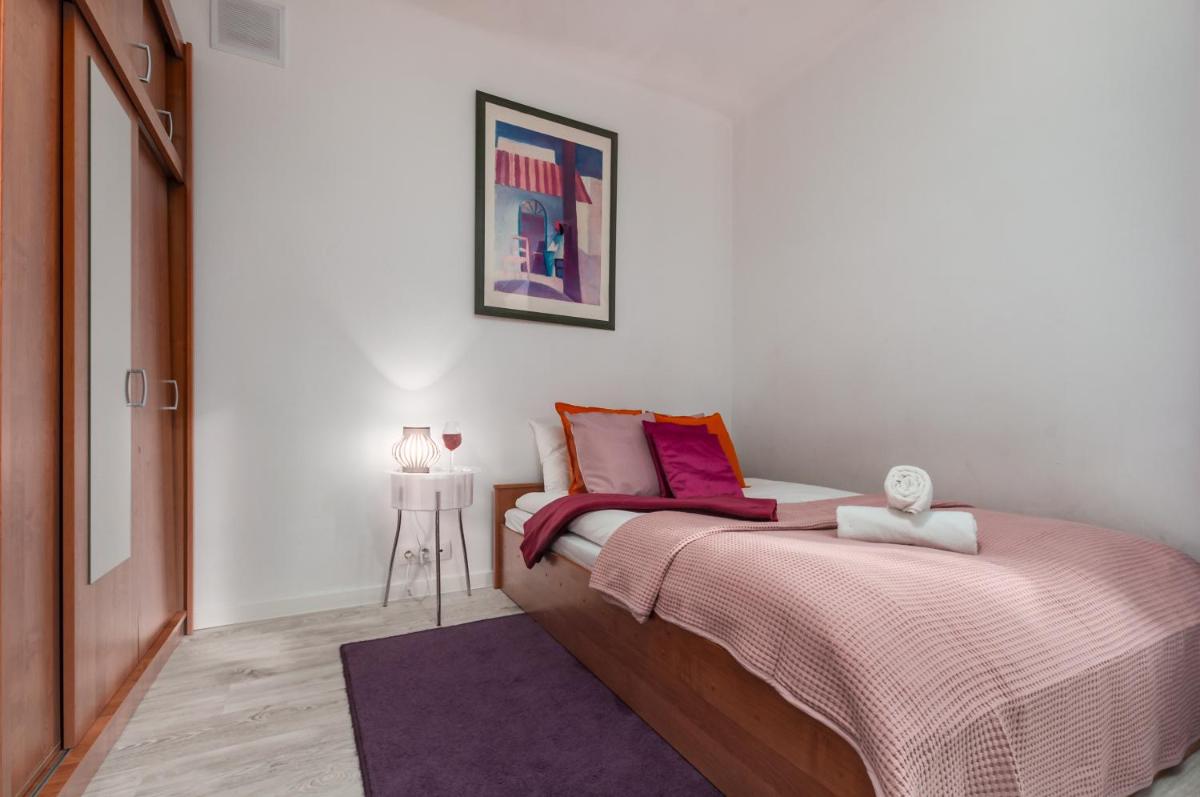 Apartments Henry Warsaw - Housity