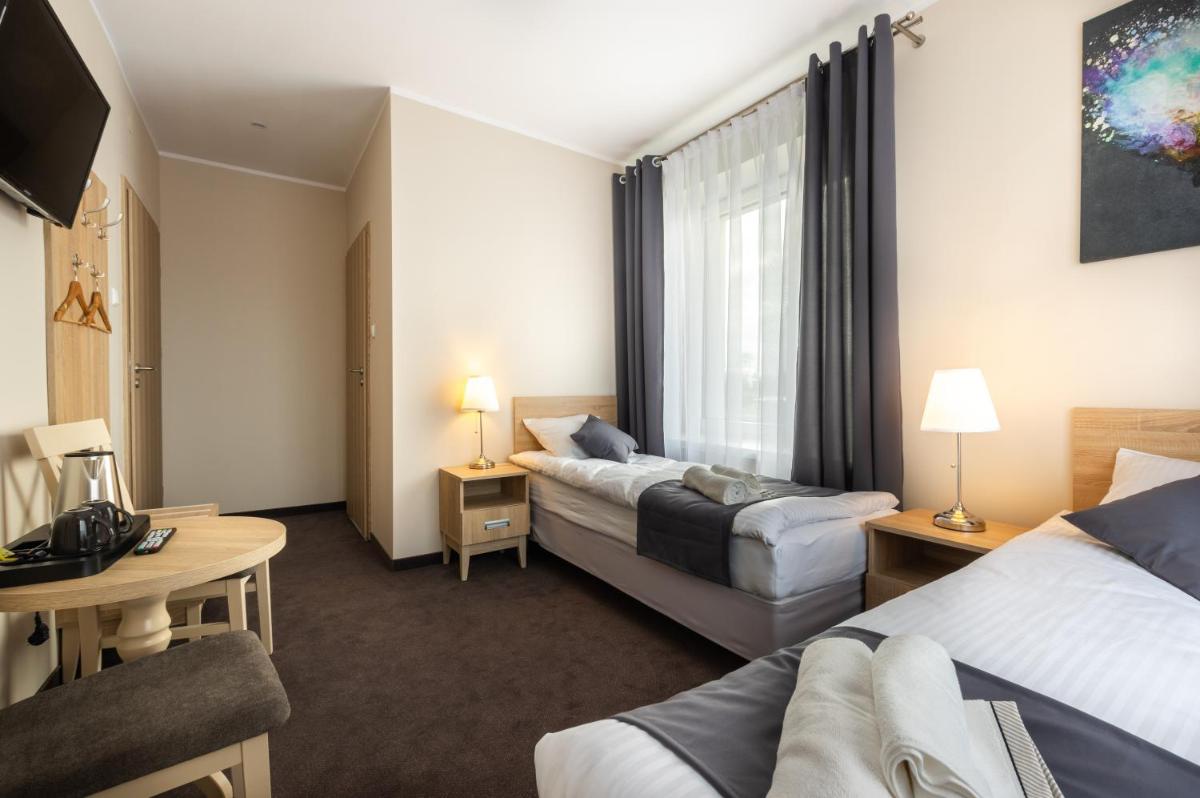 Astoria Fly Modlin Airport - Housity