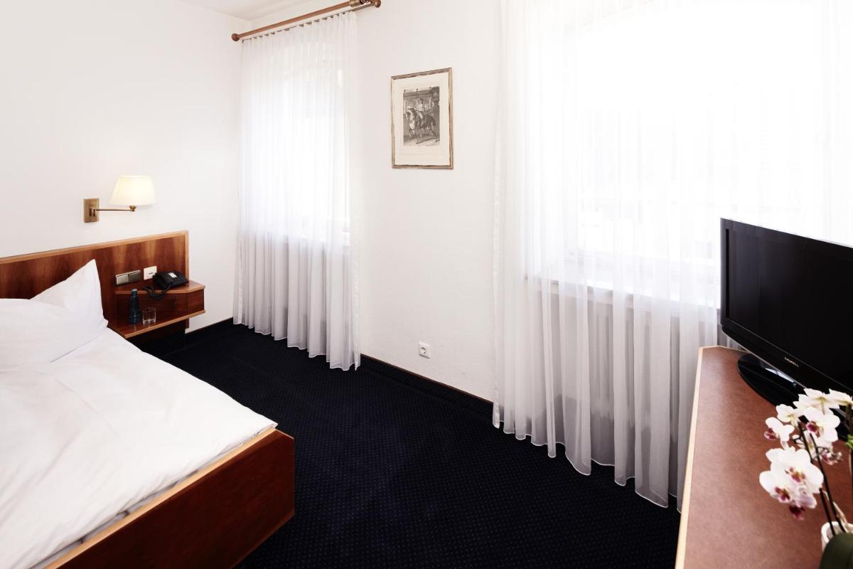 Hotel Burgmeier - Housity