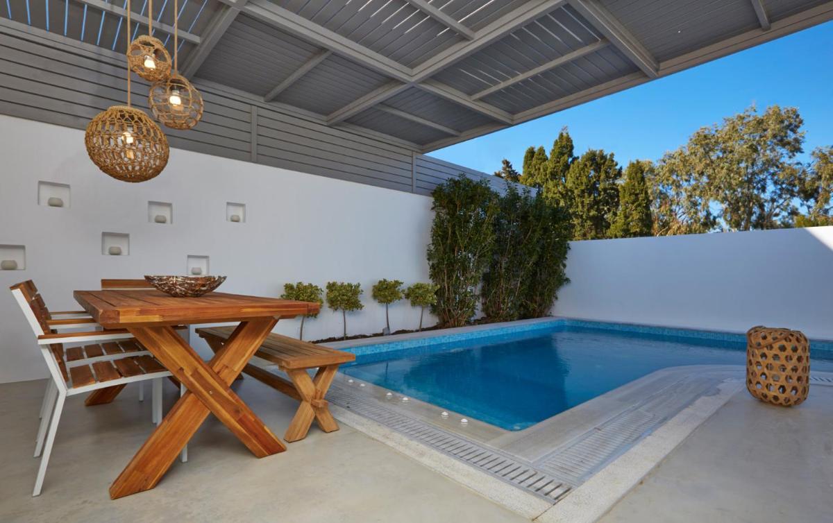 Eolia Kamari Villa - Housity