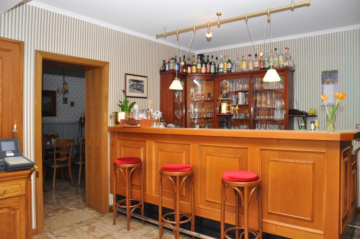 Hotel Goldene Sonne - Housity