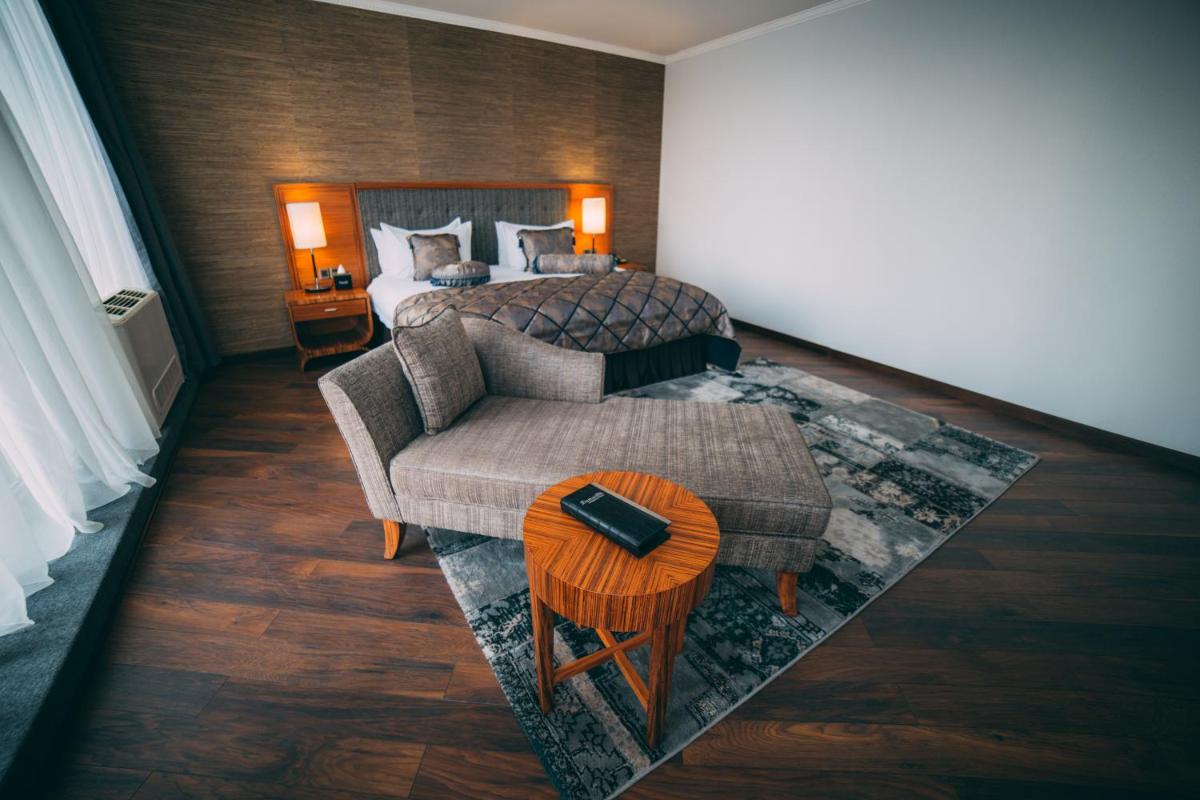 Damas International Hotel - Housity