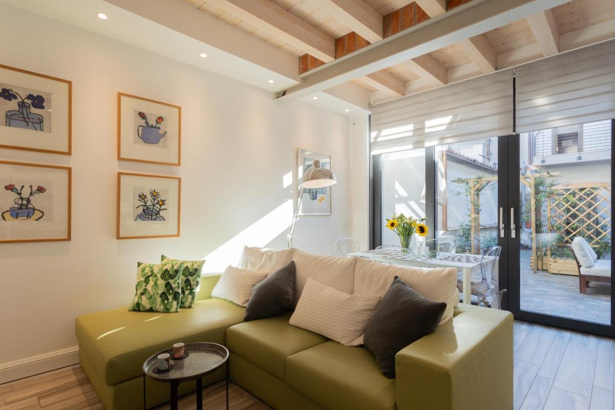 White Suite with private Terrace by Rent All Como - Housity