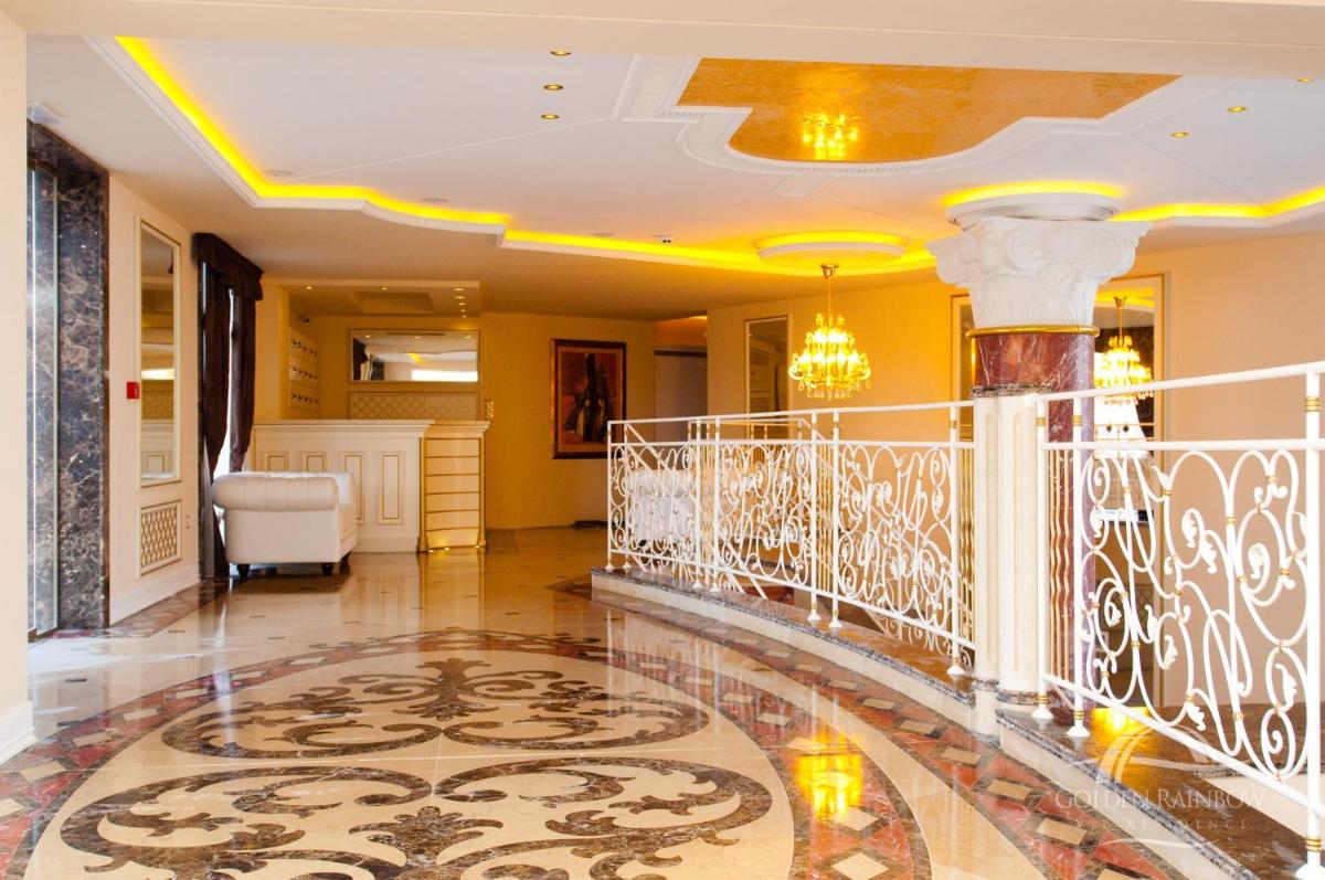 Golden Rainbow Beach Hotel - Housity