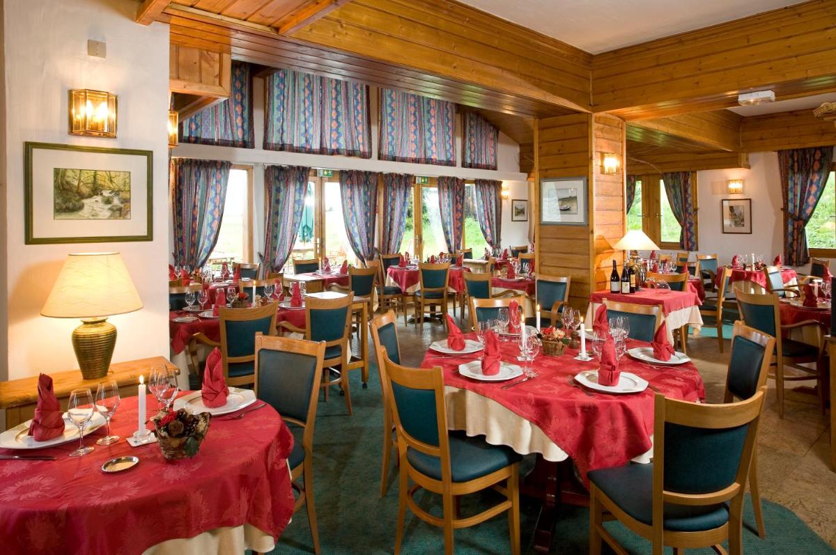 Restaurant ou autre lieu de restauration dans l'établissement Le Calgary