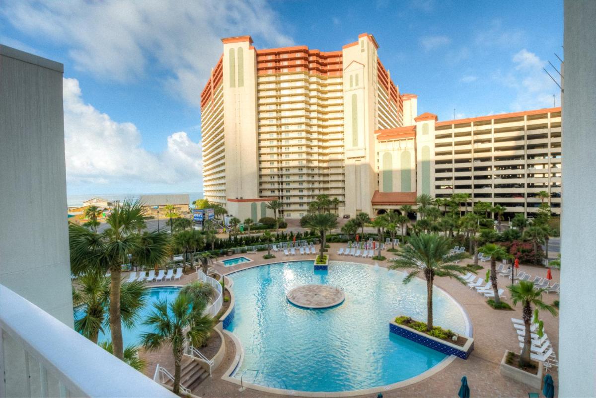 Laketown Wharf 1436 By Aneliya - Housity
