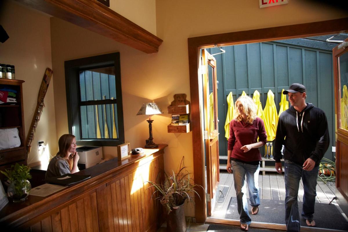 Middle Beach Lodge - Housity