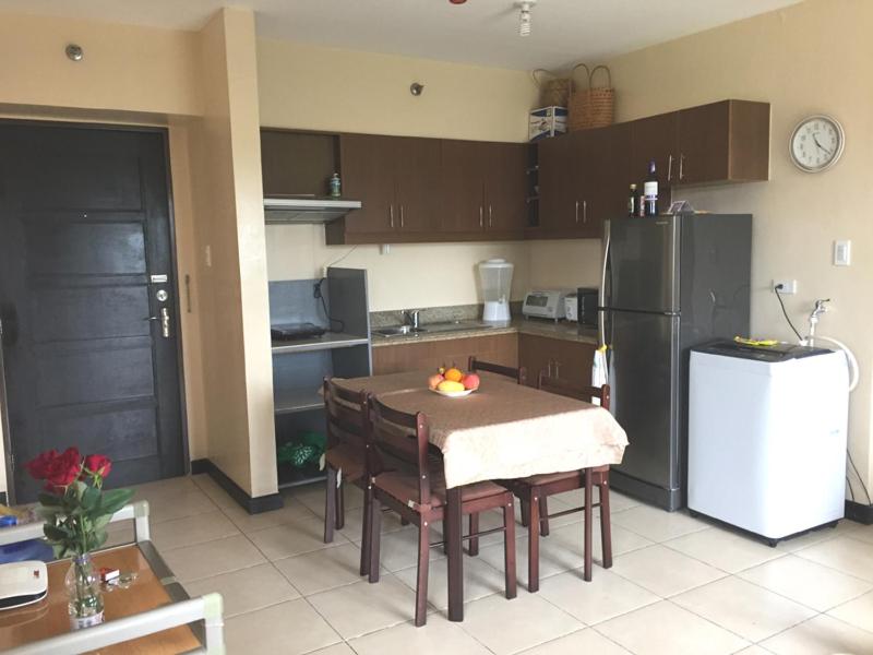 Spacious Condo Unit - The Redwoods Novaliches, QC, Philippines - Hizvo