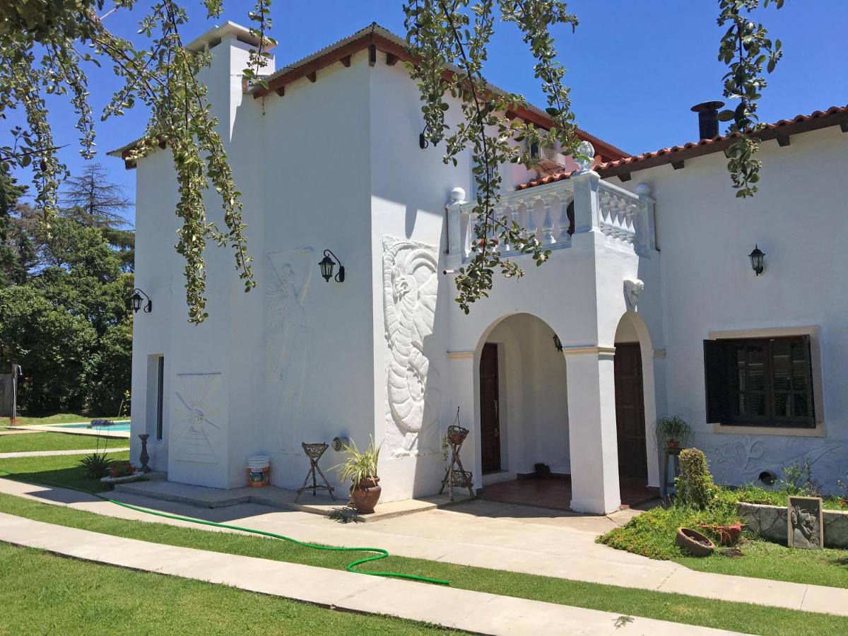 Hermosa Casa con Pileta Roldán Funes Rosario - Housity