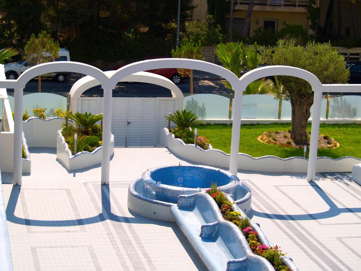 Jardín al aire libre en Masd Mediterraneo Hotel Apartamentos Spa