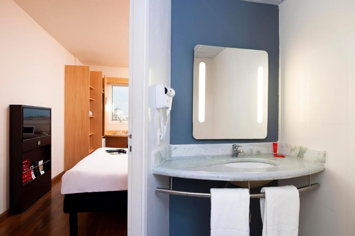 Ibis São Carlos - Housity
