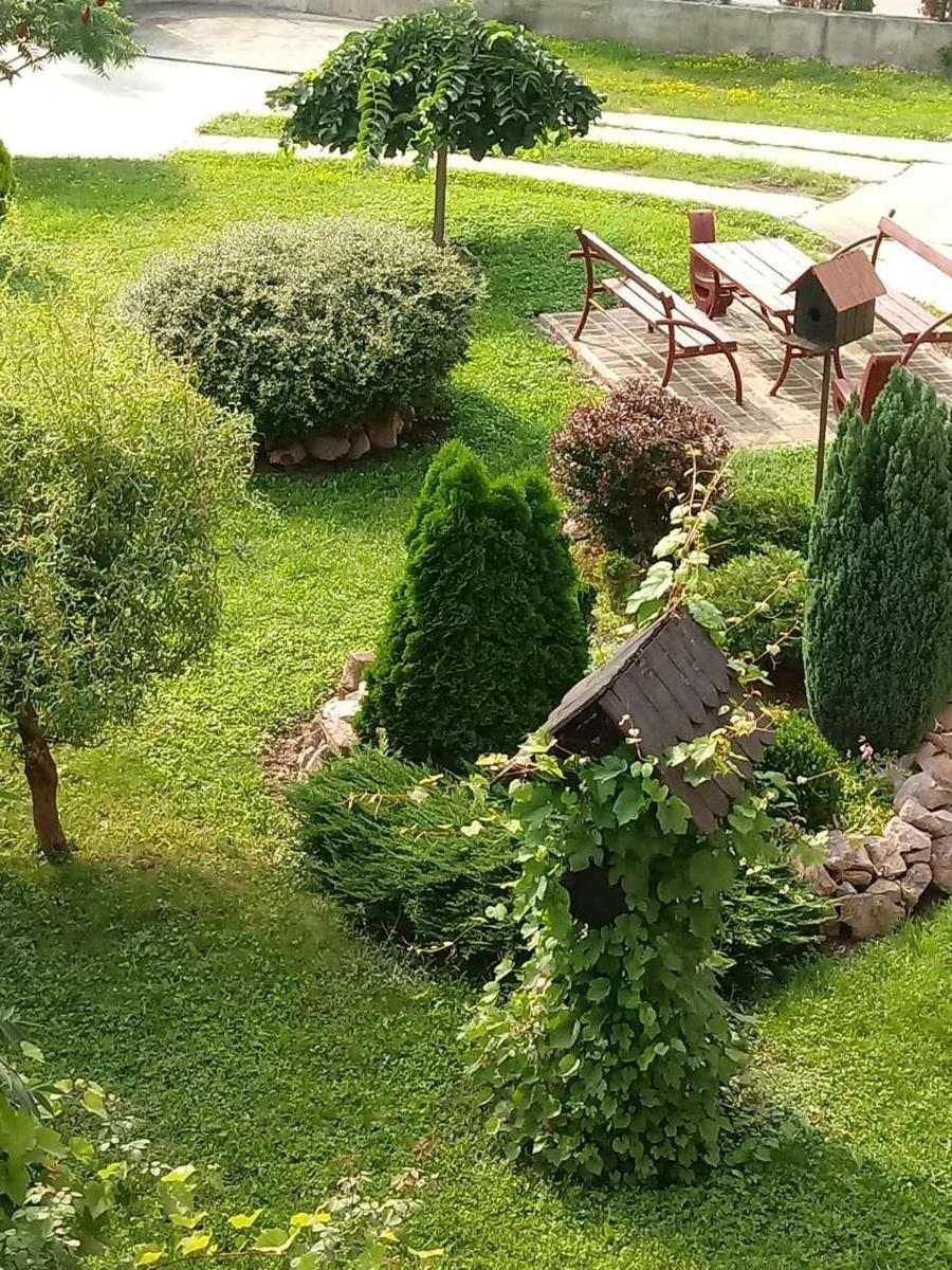 Apartment Flora Arandjelovac - Housity